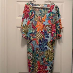 Trina Turk Dresses - Trina Turk floral stretch dress Trina Turk Dresses - Trina Turk floral stretch dress